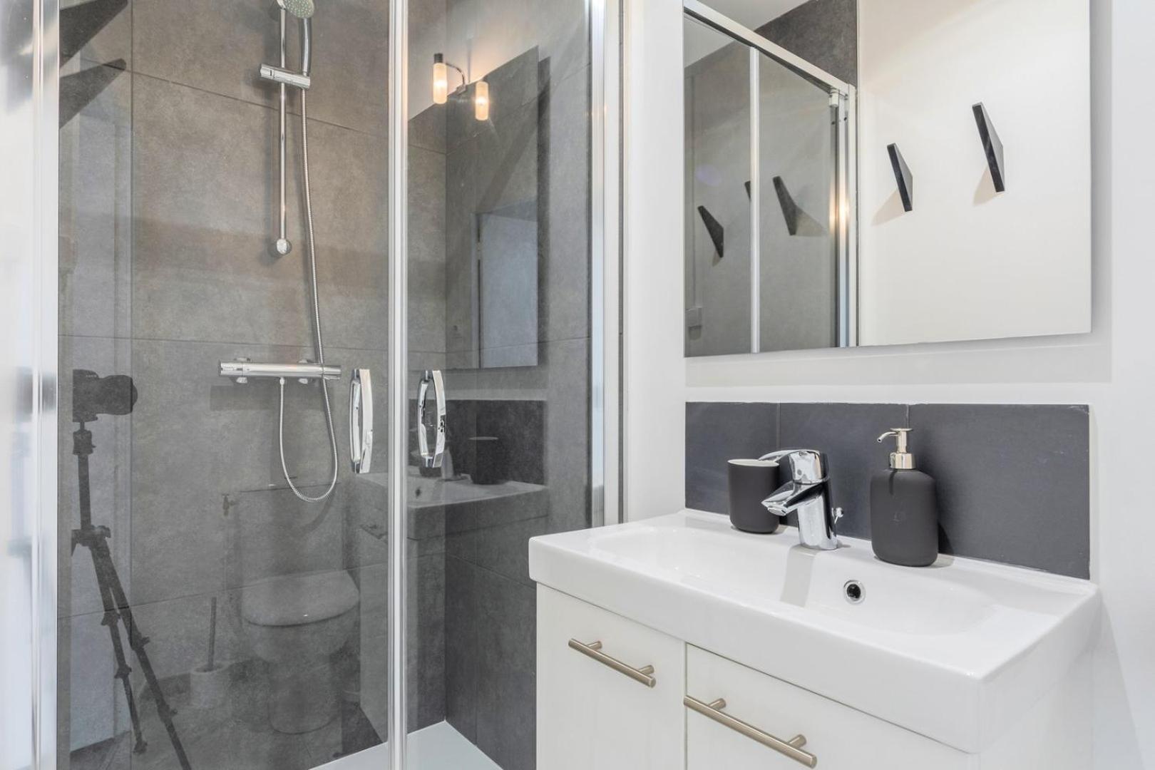 Bright 3-Bedroom 2-Bathroom Flat Lille Luaran gambar